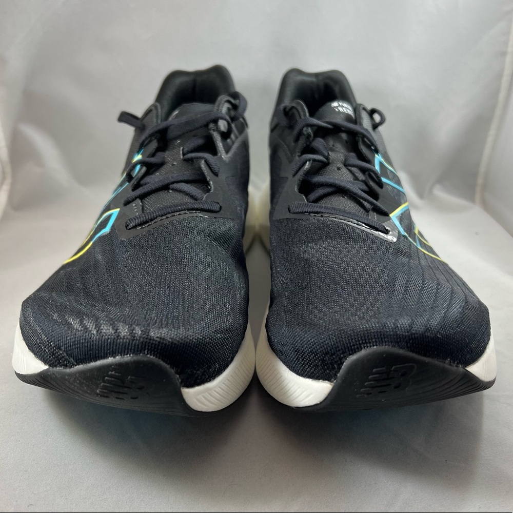 NWT New Balance FuelCell Rebel v2 - Men's size 12 - Picture 8 of 14